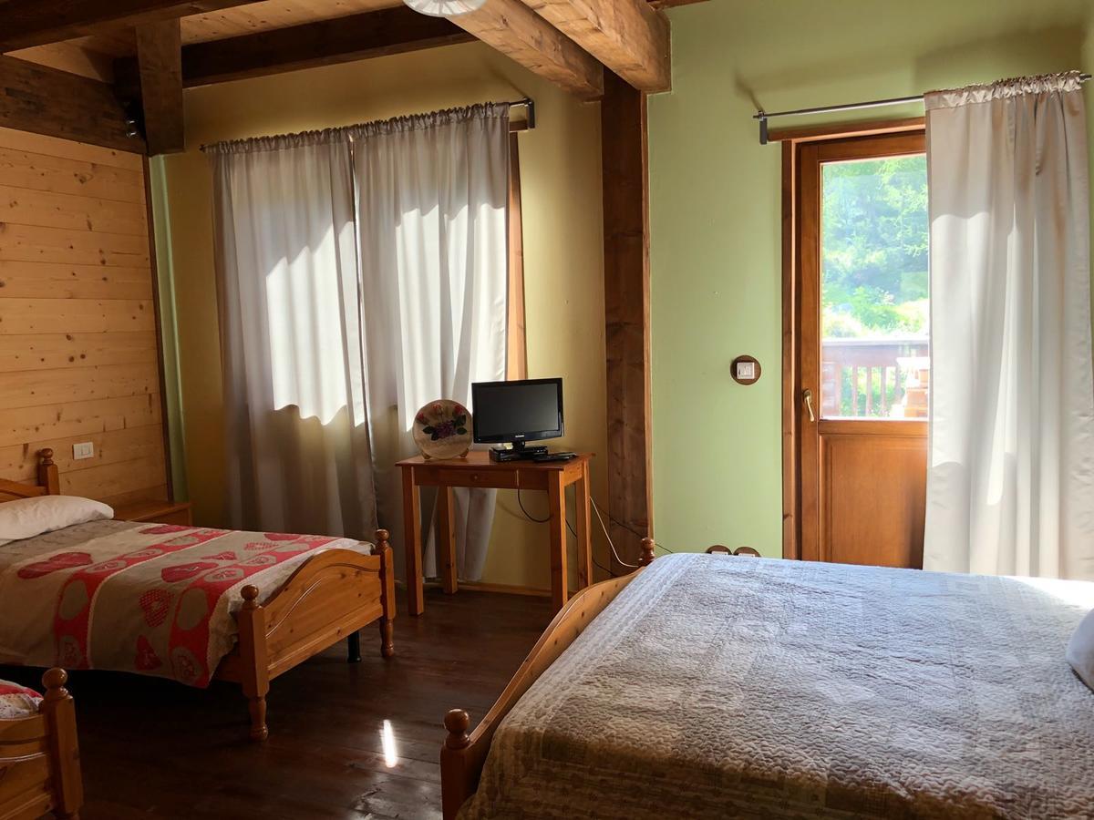 Отель Chalet Rosa Dei Monti Valprato Soana Экстерьер фото