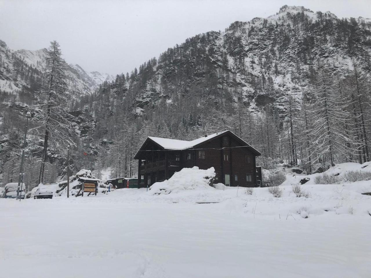 Отель Chalet Rosa Dei Monti Valprato Soana Экстерьер фото